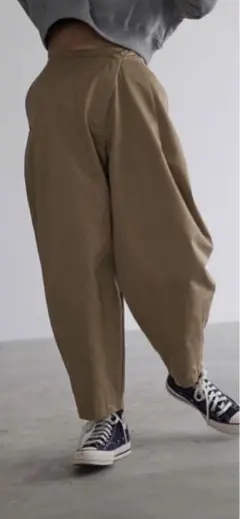 新品　nala ナラ　チノ　パンツ　ベージュ　S 人気を誇る Nala 美品】 / ベージュ | S | チノパンツ chino