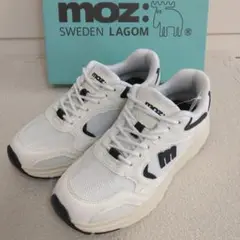 moz LAGOM レディーススニーカー　ホワイト/ネイビー　24.5㎝