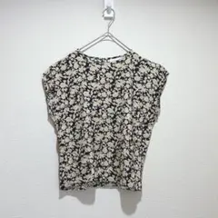 【ワシントン】花柄ノースリーブトップス　Mサイズ　レーヨン素材