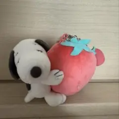 USJ スヌーピー　いちご　マスコット　ぬいぐるみ　キーホルダー