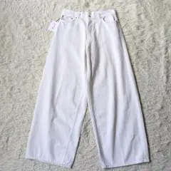 Item thumbnail for item 833649db-f012-4c73-86ed-814692625dd4