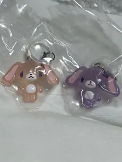 シュガーバニーズ　めじるしアクセサリー　ストロベリーうさ　ブルーベリーうさ
