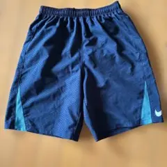Nike ネイビー ショートパンツ M