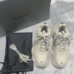 BALENCIAGA♡triple s トリプルS