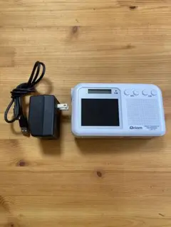 新品未開封　キュリオム　手回し充電テレビ　ラジオ Amazon | [山善] キュリオム 手回し充電テレビ/ラジオ ワンセグ
