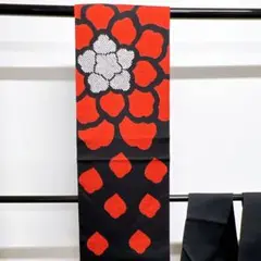 黒地に絞り花模様の名古屋帯 着物