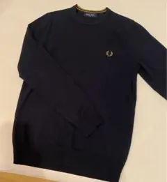 【ほぼ新品】FRED PERRY フレッドペリー　ネイビー セーター/ニット