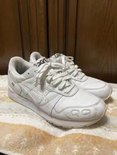 asics ホワイト スニーカー　26.5cm