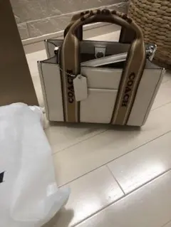 コーチ　スミストートバッグ24 新品未使用