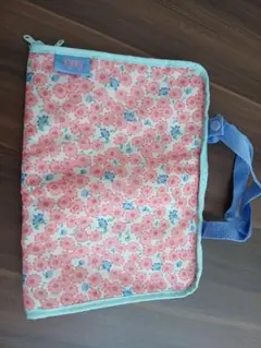 新品　fafa　トラベルポーチ　小物