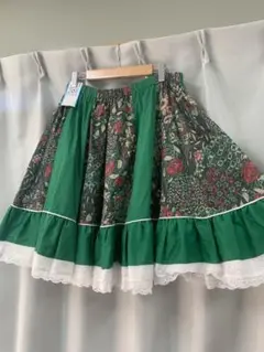 下北沢古着USA製花柄フレアスカート 緑色 レース付き