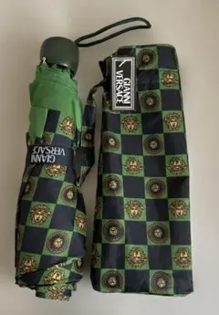 ★希少美品★GIANNI VERSACE ジャンニヴェルサーチ 折りたたみ傘 2025年最新】ジャンニヴェルサーチェ折りたたみ傘の人気アイテム