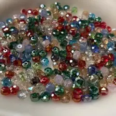 ⑫カラフル ファセット加工ガラスビーズ約200個セット（約50㌘）