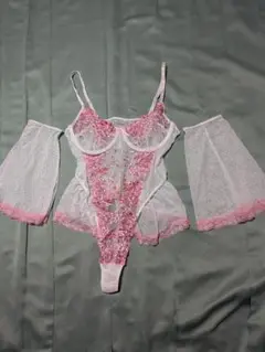 Item thumbnail for item 21ae9c20-06cc-4f1c-a836-8ee545c092c3