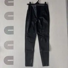 ZARA ブラックレザー風パンツ XS