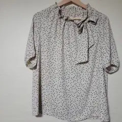 ストロベリーフィールズ　リボン付きブラウス【美品】最終価格です。