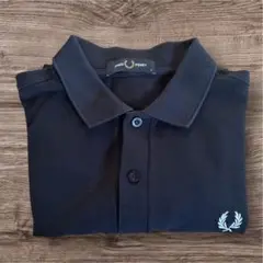 美品　FRED PERRY フレッドペリーネイビー　ポロシャツ Sサイズ人気