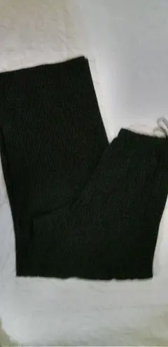 ユニクロ　リブ編み ブラック スラックス