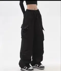 カーゴパンツ　ワイドパンツ　ブラック　ドロスト　ワイド　新品未使用　低身長