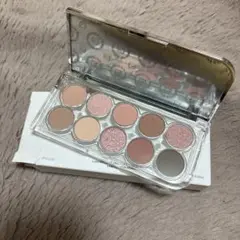 Item thumbnail for item 4a5b20ba-8915-4d87-9af0-85b2f16a4a9c