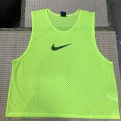Nike 蛍光イエロー メッシュビブス Lサイズ