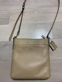 ショルダーバッグ