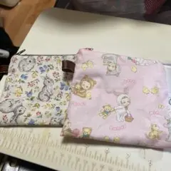 大きさバラバラ　ファスナーポーチ２個組