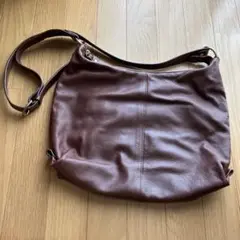 ブラウンレザーショルダーバッグ