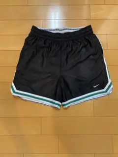 【美品】NIKE ヤニス アデトクンボ バスケ ショーツ バスパン 黒 XL