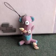ハンドメイド　フエルトマスコット（レトロなくまちゃん③）