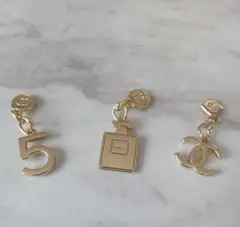 CHANEL　シャネル　ノベルティホリデー限定チャーム