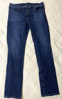 UNIQLO スリムストレートデニム