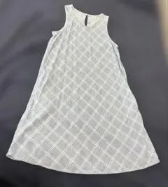 ノースリーブミニワンピース 青と白のチェック柄