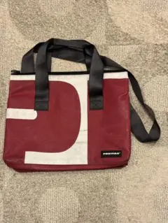 FREITAG　F45 LOIS ホワイト×ボルドーレッド　美品 Freitag F45 Lois Sports Bag in Red for Men | Lyst