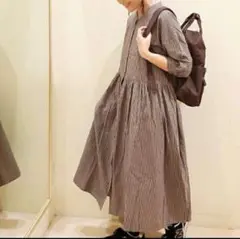 美品 Samansa Mos2 スタンドネックギャザーワンピース リネンブレンド