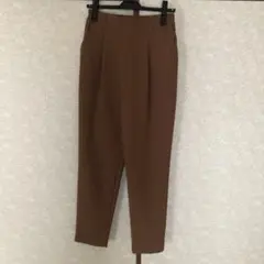 スラックスパンツ　Sサイズ