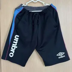 umbro ハーフパンツ 黒/青/赤