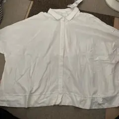 新品　ジーユー　ジャージーシャツ