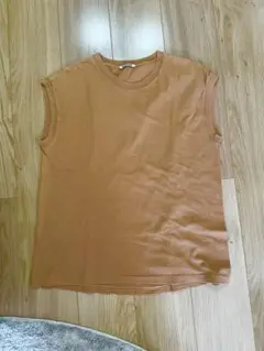 auralee オーラリー　ノースリーブTシャツ　ベージュ・ブラウン