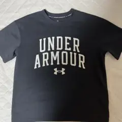 UNDER ARMOR Tシャツ