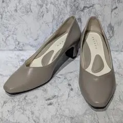 美品✨️ラクナ 整体パンプス チャンキーヒール グレー ベージュ