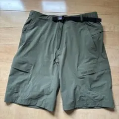 MOVE SPORT オリーブグリーンショートパンツ　デサント