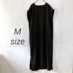 エッグシェル　ノースリーブワンピース　ブラック　Ｍ　スリットあり