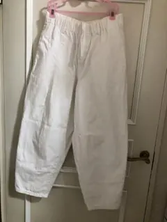 GU バルーンアンクルパンツ　レディース　メンズ　ジーンズ イージーパンツ