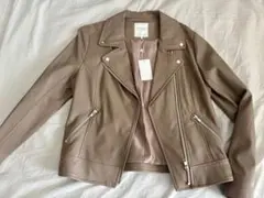 Item thumbnail for item 51d0cd77-ccd9-4c32-b4d3-bbb8c3fc41e1