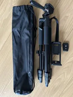 Item thumbnail for item 5592c7c6-e8c6-4a53-9a70-dfcc9c0f30d3