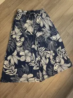 美品　ローカルモーション　スカーチョ