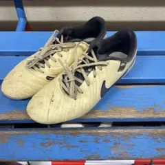 Nike Tiempo サッカーシューズ ホワイト/ブラック
