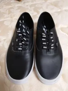 ★バンズ　VANS　スニーカー　レザータイプ　27センチ★