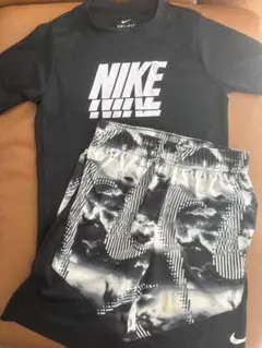 【早い者勝ち】NIKE スポーツウェア2点上下セット黒